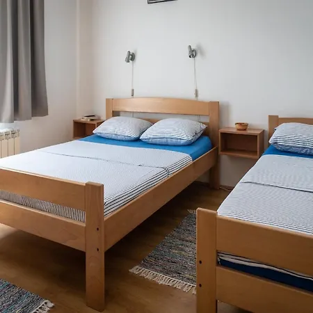 아파트 Area Krem Ar - Groundfloor With Terrace *