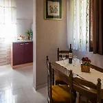 Area Krem Ar - Groundfloor With Terrace *
